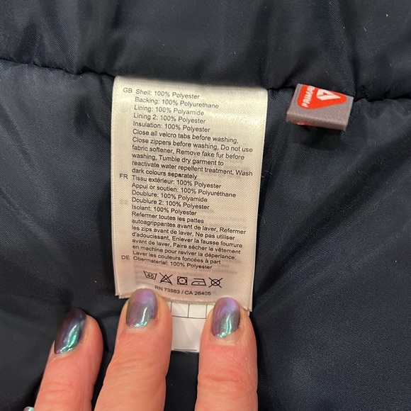 Helly Hansen parka **sold** - Picture 6 of 6